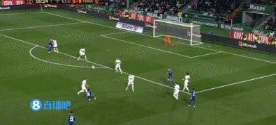 CBA-上海客场大胜青岛 古德温突破上篮